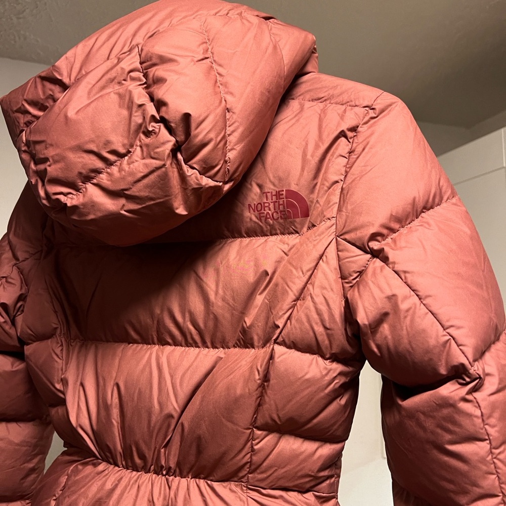 The North Face- Women's Metropolis Coat - Picture 10 of 13